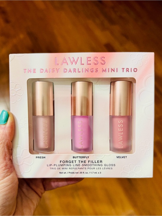 LAWLESS Other - LAWLESS The Daisy Darlings Mini Trio Forget The Filler